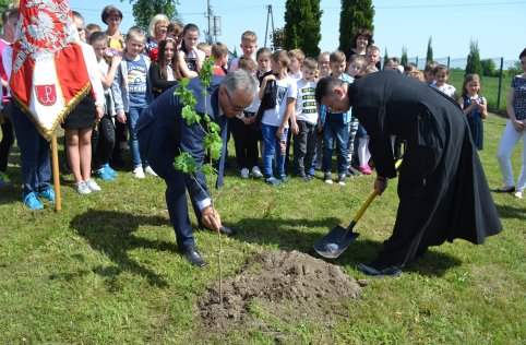 Sadzimy Dąb Niepodległości!